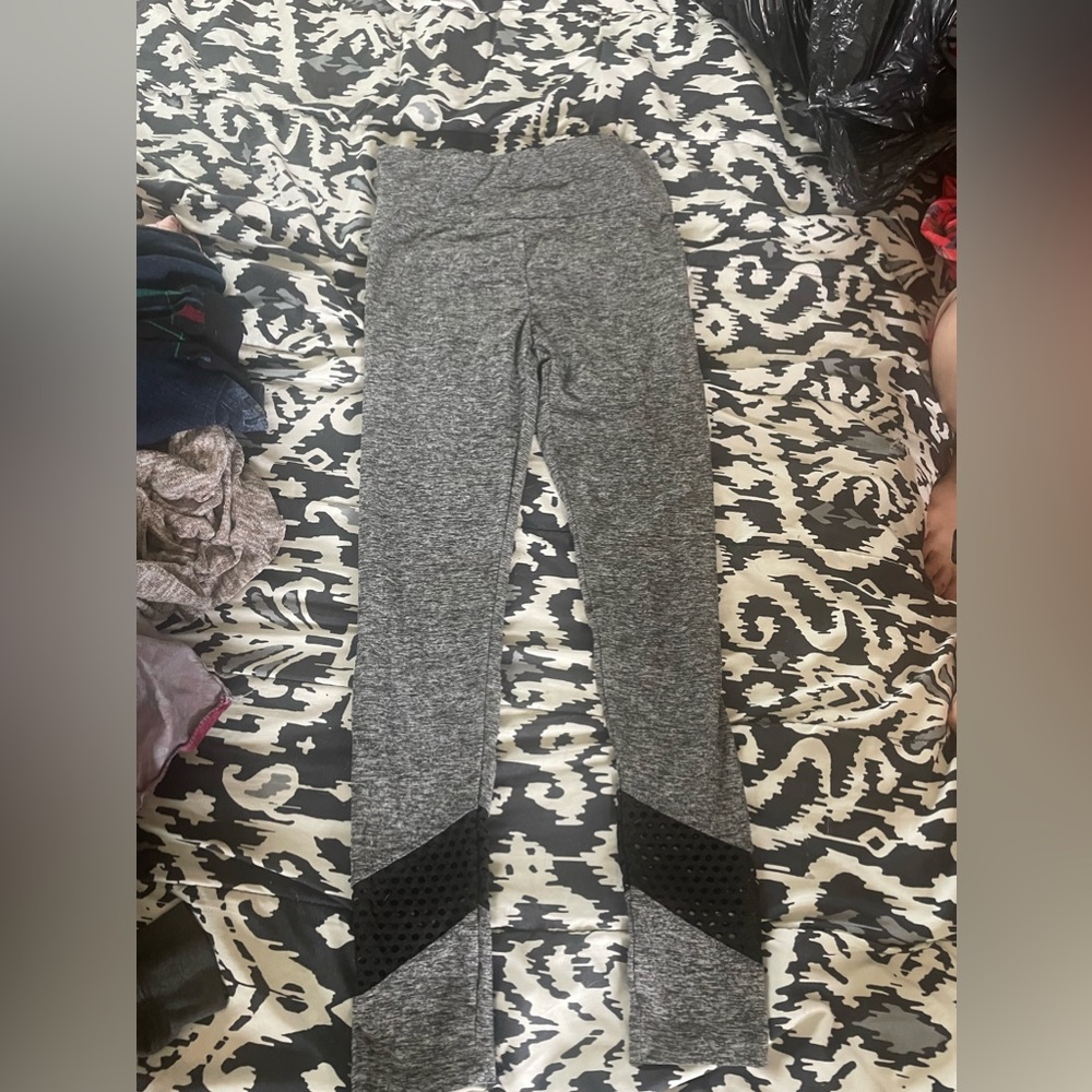 Grey workout leggings